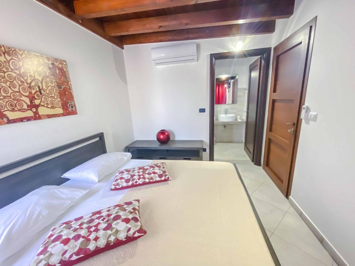 Aparthotel Cortellenica Torre San Giovanni Extérieur photo